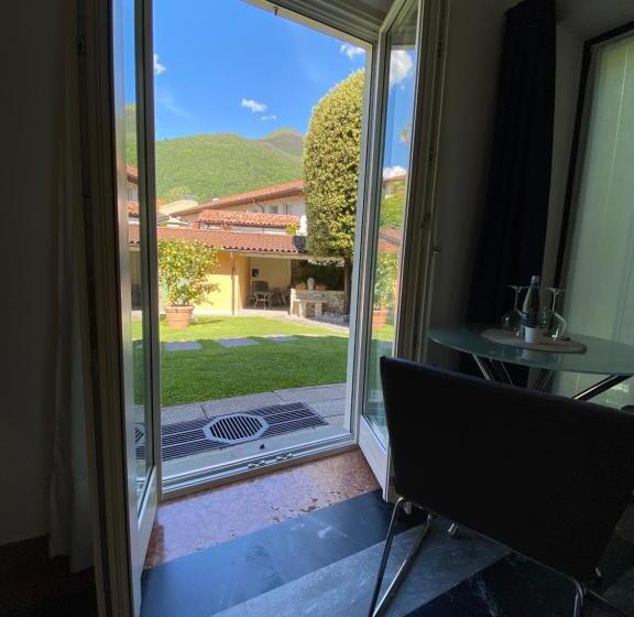 اتاق استاندارد با چشم‌انداز کوهستان, Villa Costantina With Heated Pool