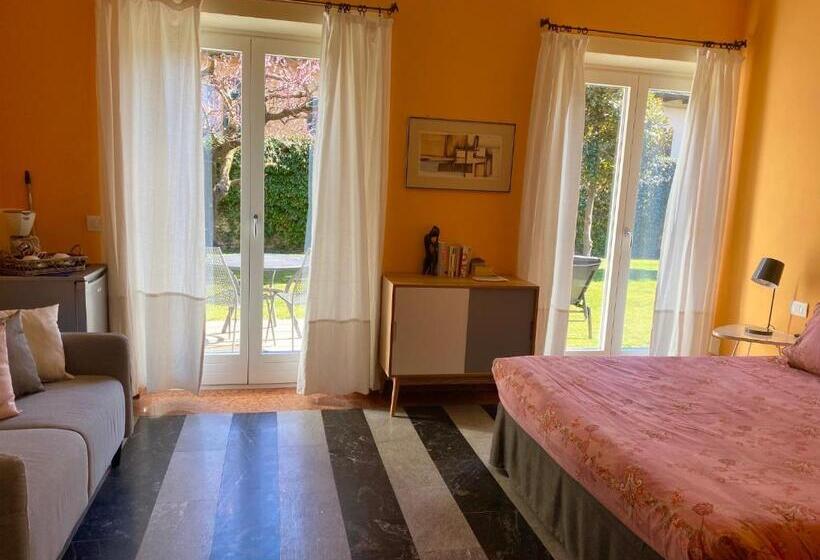 استودیو استاندارد با چشم‌انداز باغ, Villa Costantina With Heated Pool