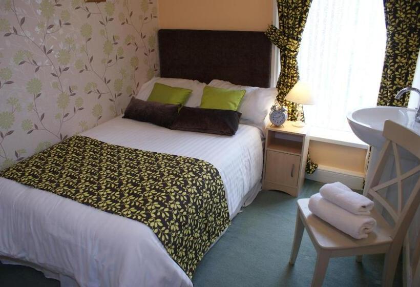 اتاق استاندارد یک نفره, Adelphi Guest House