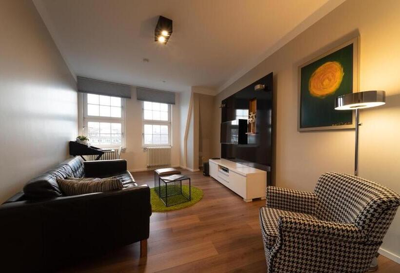 Апартаменты Пентхаус 1 Спальня, Carl.22 City Appartements