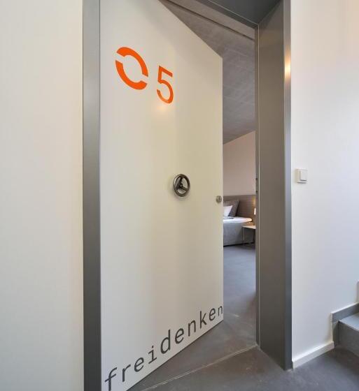 스탠다드 스튜디오, Loft Apartments