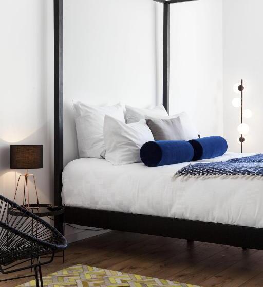 带2个卧室的公寓, The Suite Hotel Fabric