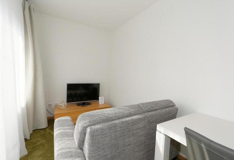 Апартаменты Deluxe 1 Спальня, Aparthotel Stoll