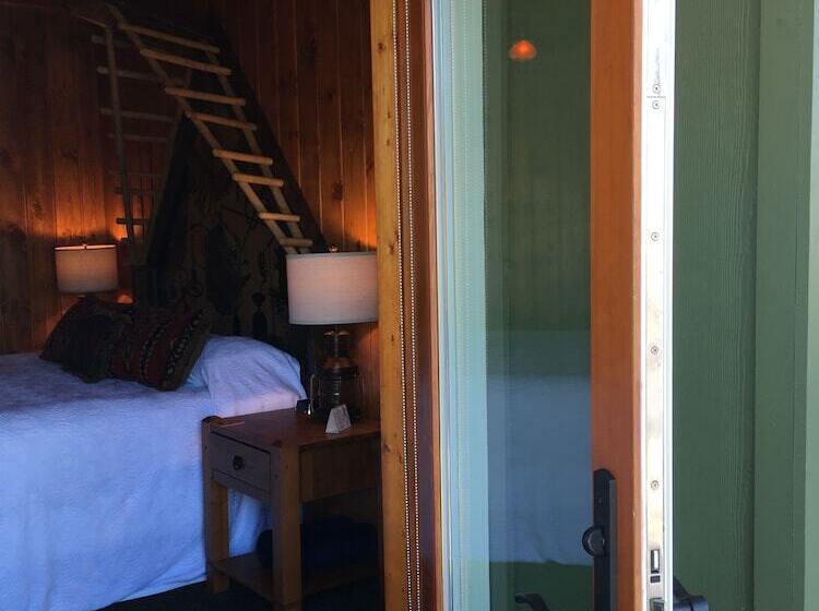 Стандартный Номер Кровать Кинг, Mcmenamins Kalama Harbor Lodge