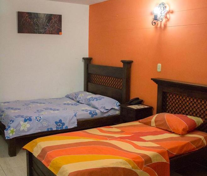 اتاق راحتی سه تخته, Posada El Abuelo