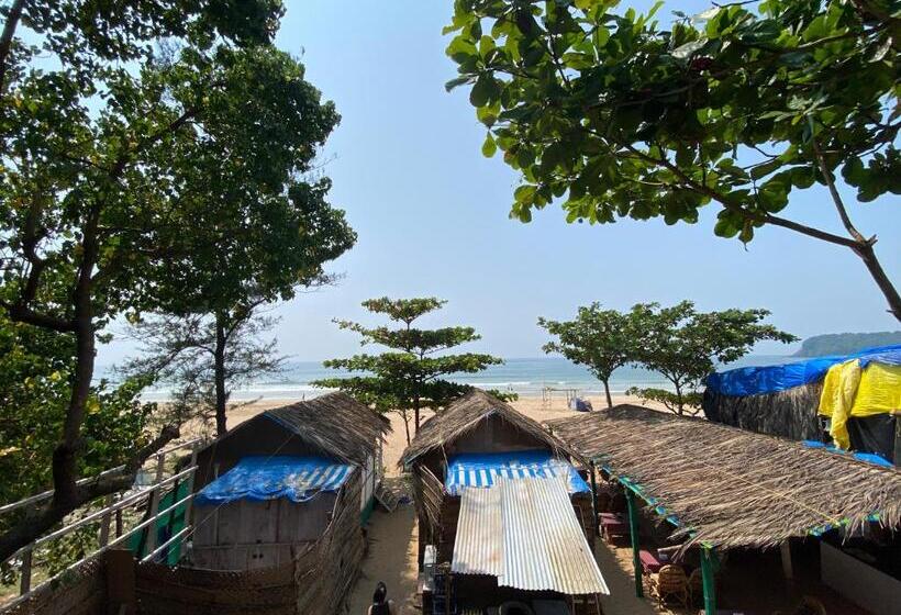 스탠다드 트리플 발코니 룸, Omkar Beach Bungalow