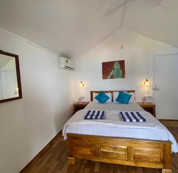 디럭스 룸 바다 전망, Omkar Beach Bungalow