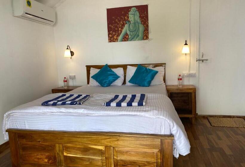 디럭스 룸 바다 전망, Omkar Beach Bungalow