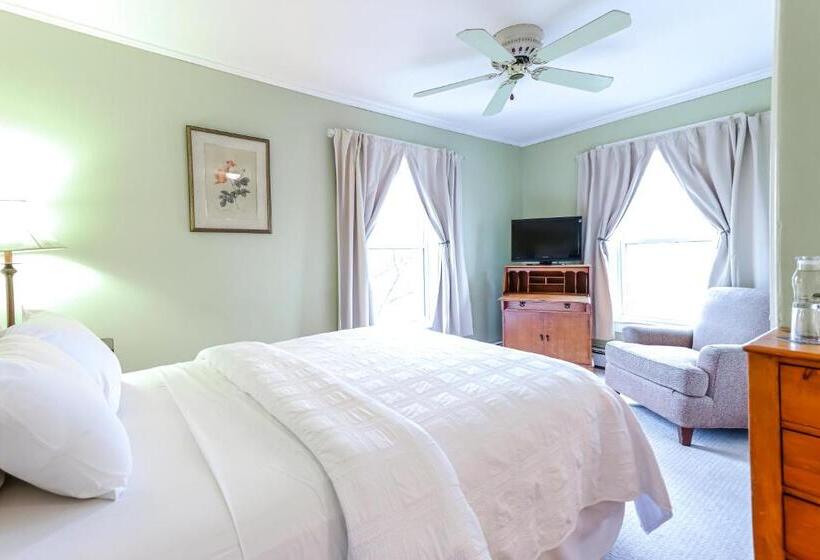 Номер Deluxe Вид на Сад, The New London Inn