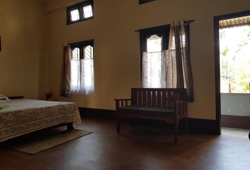 Трехместный Номер Deluxe, Bhaskar Homestay