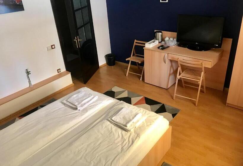 Номер Deluxe, Cristi S Rooms   Pensiune