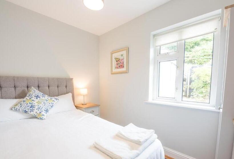 Апартаменты 2 Спальни, Westport Heights