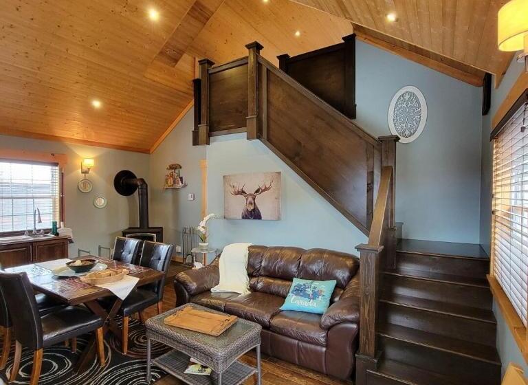 Family Suite, The Deer Lake Loft