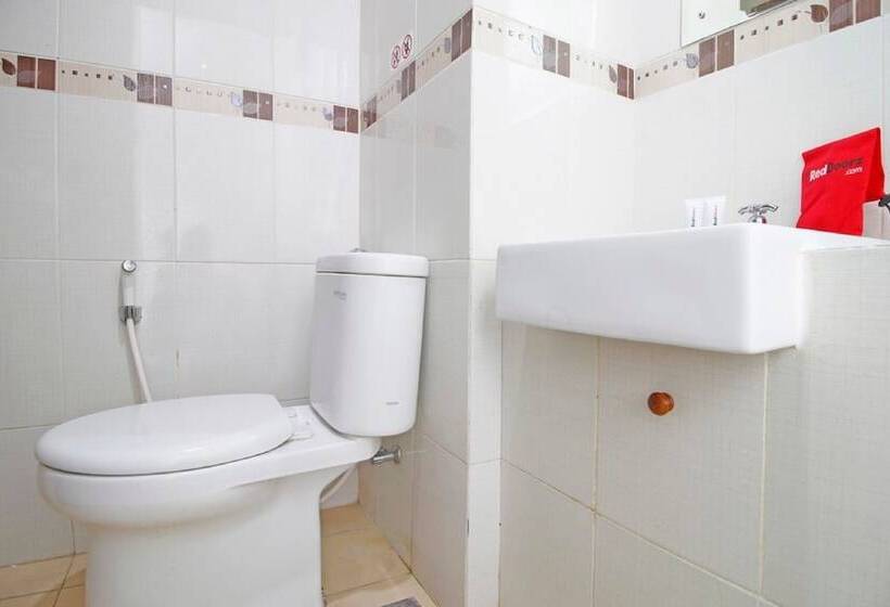 Номер Стандарт, Reddoorz @ Turangga Sari