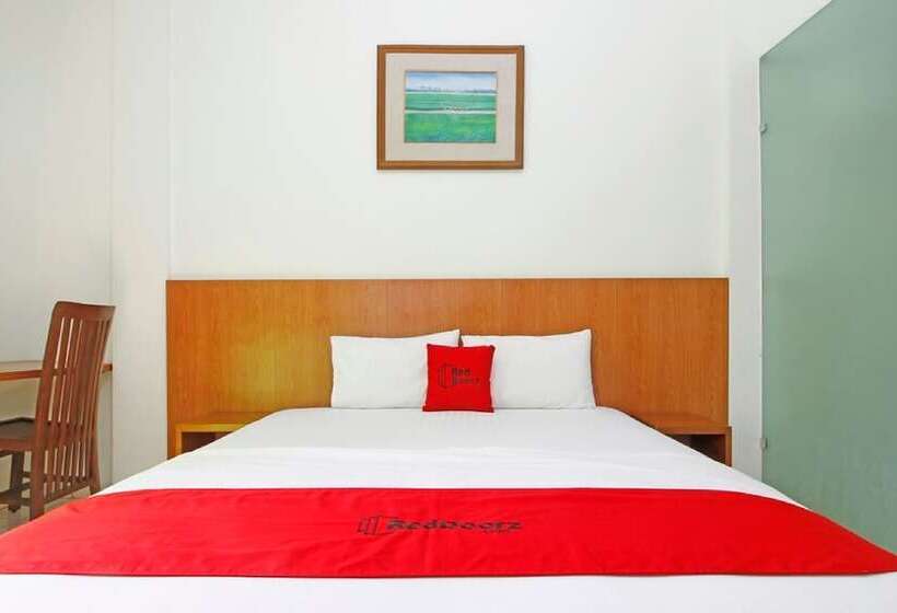 Номер Economy, Reddoorz @ Turangga Sari