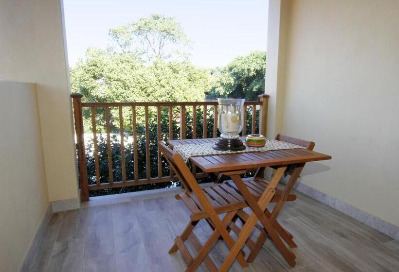 جناح, Casa Ridge Selfcatering