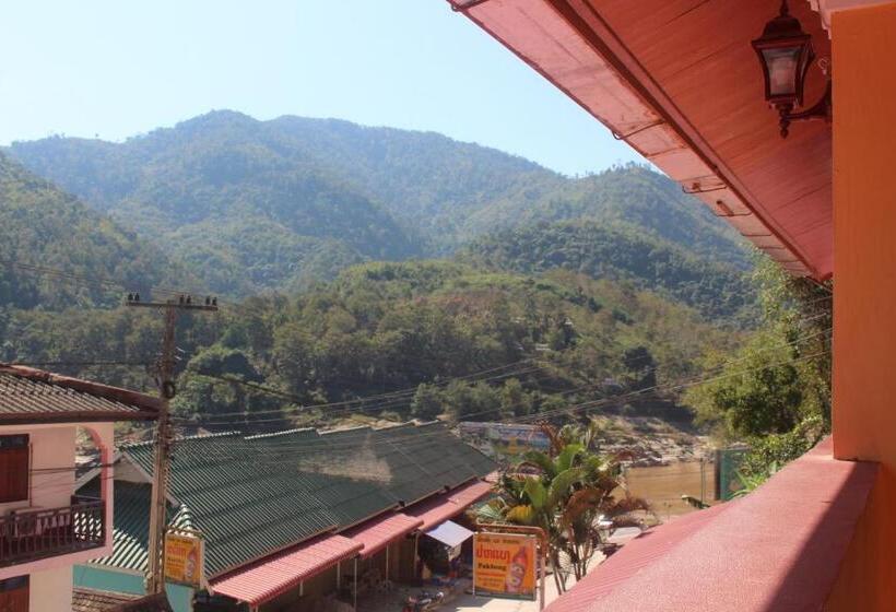 Номер Стандарт, Pakbeng Guesthouse