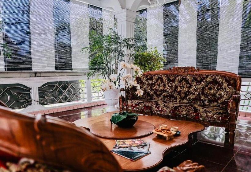 Президентский Люкс, Raintree Boutique Villa & Gallery
