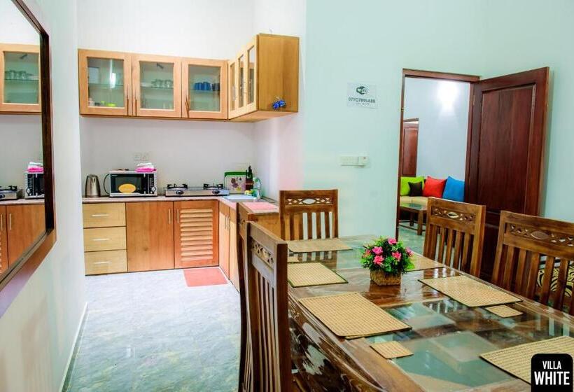 Номер Deluxe с Балконом, Villa White
