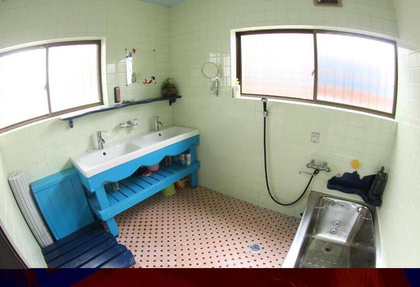 Номер Стандарт с Балконом, Katsuo Guest House