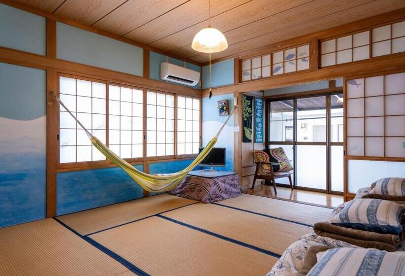 Дом 1 Спальня, Katsuo Guest House