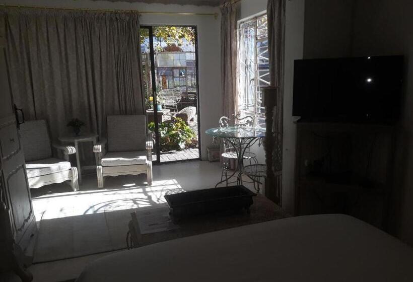 Дом 1 Спальня, The Green Acorn Guest House