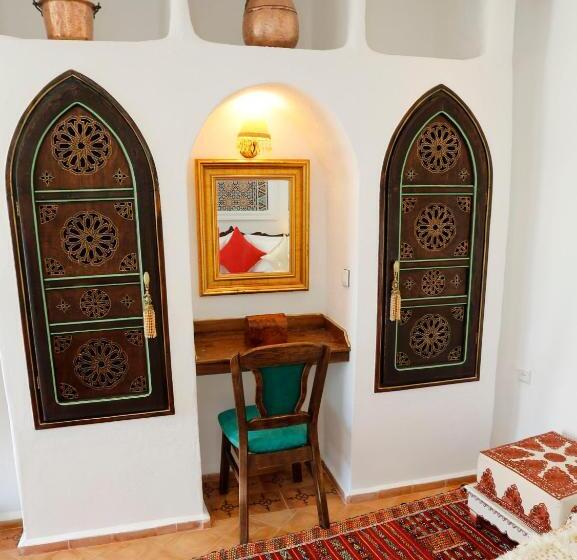 Номер Стандарт, Riad Cherifa