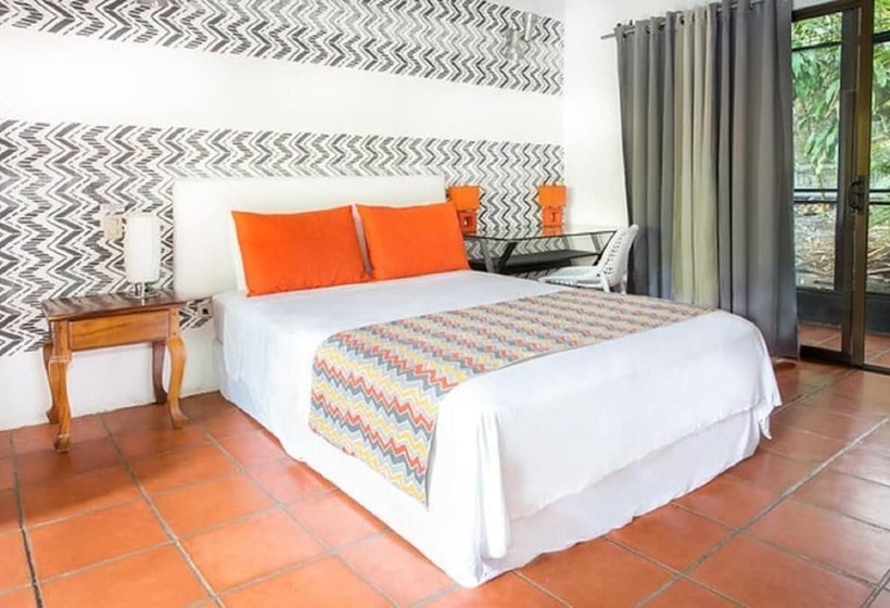 Студио Стандарт Вид на Бассейн, Tico Tico Villas   Adult Only