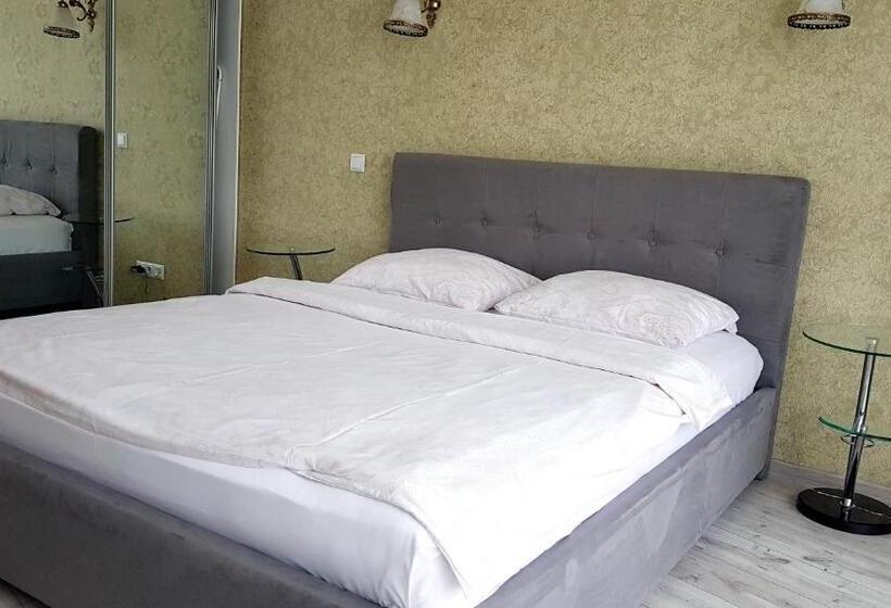 1 Bedroom Apartment River View, Best Apartments In Most City, River View