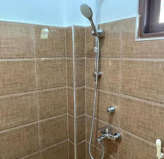 Номер Стандарт Вид на Бассейн, Shan Star Weligama