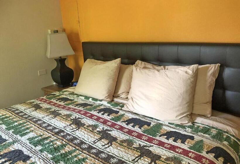Семейный Номер, Uncle Nicolai S Inn B&b
