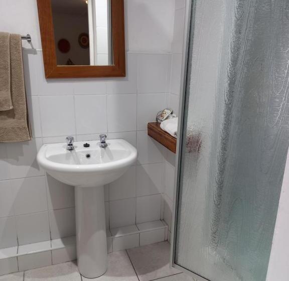 Семейный Номер, Ashtonville Terraces Guesthouse