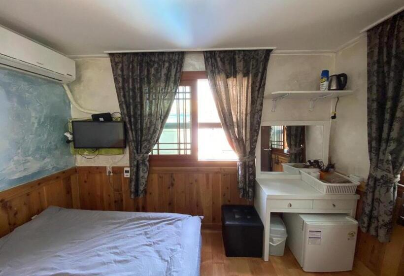 Номер Стандарт Индивидуальный, Gudeok Guesthouse