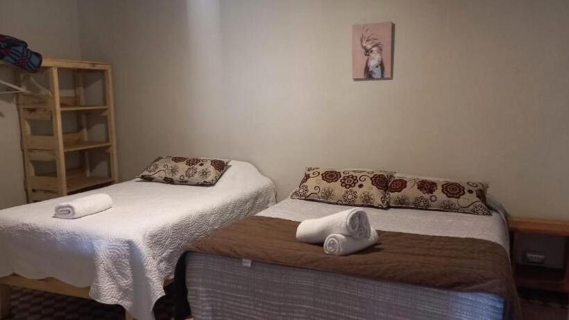 חדר סטנדרט לשלושה, Hostal Los Peñones