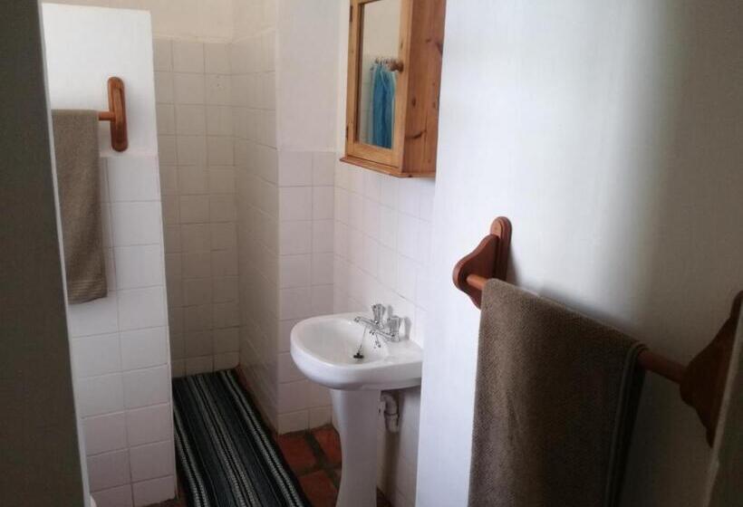 غرفة قياسية حمام مشترك, House On Plein