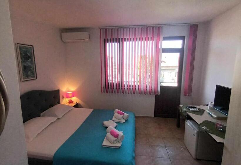 标准间带阳台, Guest House Bа́kish Obzor
