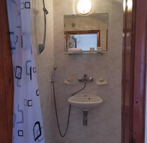 ベーシックルーム, Guest House Bа́kish Obzor