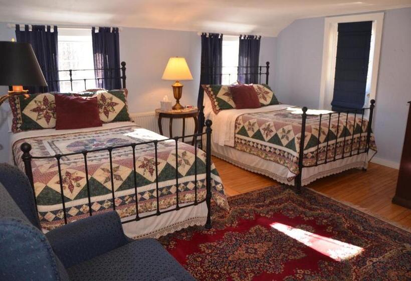 Номер Стандарт 2 Двуспальные Кровати, Cornwall Inn