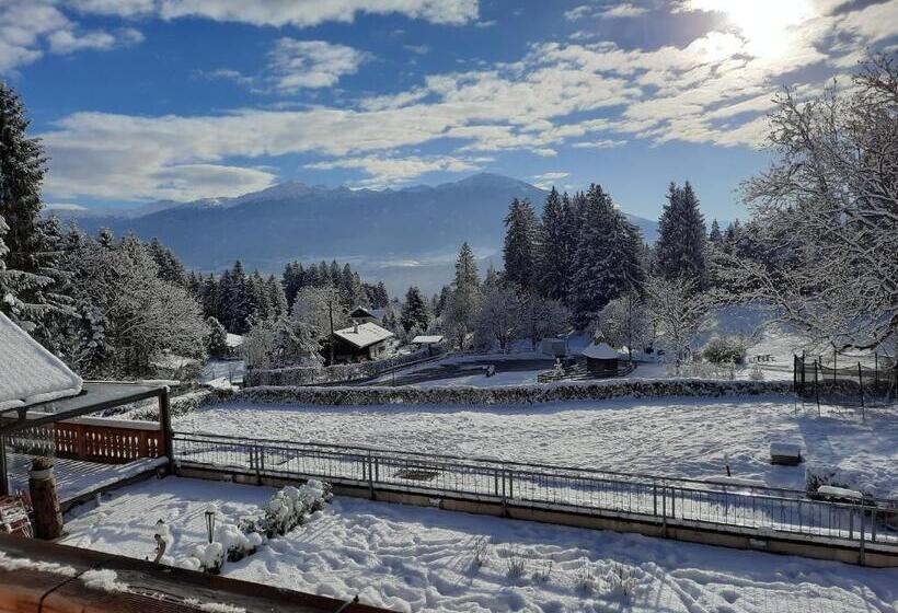 Номер Стандарт с Балконом, Sweet Cherry   Boutique & Guesthouse Tyrol