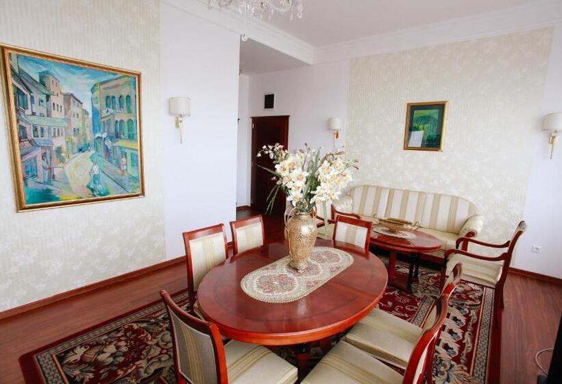 آپارتمان 1 خوابه, Apart Hotel Integra