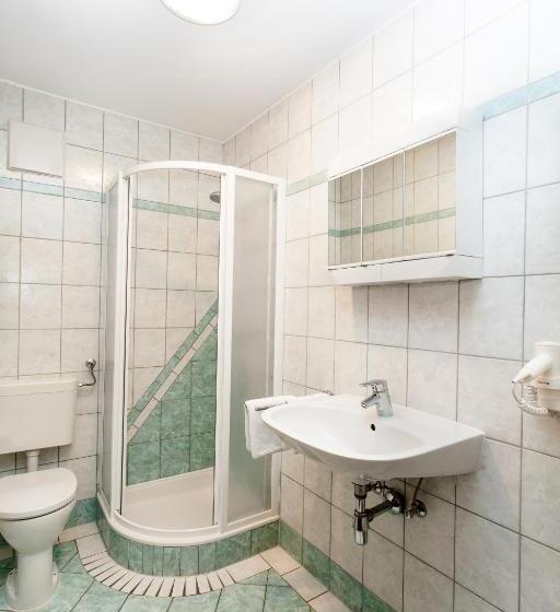 Номер Стандарт, Gästehaus Ferk   Frühstückspension, Bed & Breakfast