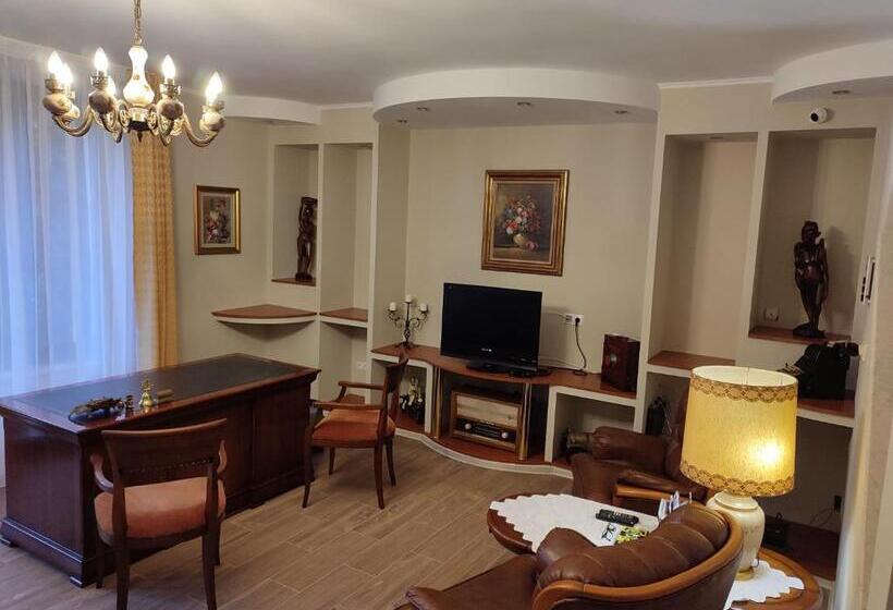 Номер Стандарт Трехместный, Casa Alina