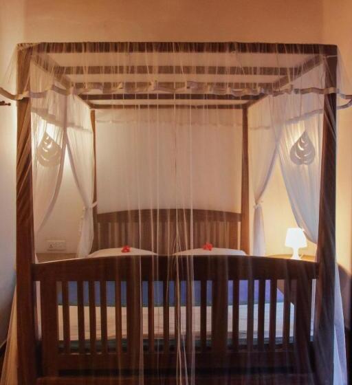 Deluxe Room, Galawatta Beach Resort