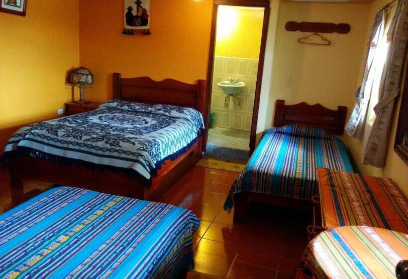 اتاق سوپریور چهار تخته, Hostal Curiñan
