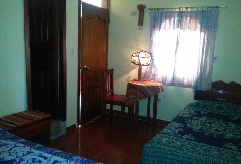 اتاق سوپریور, Hostal Curiñan