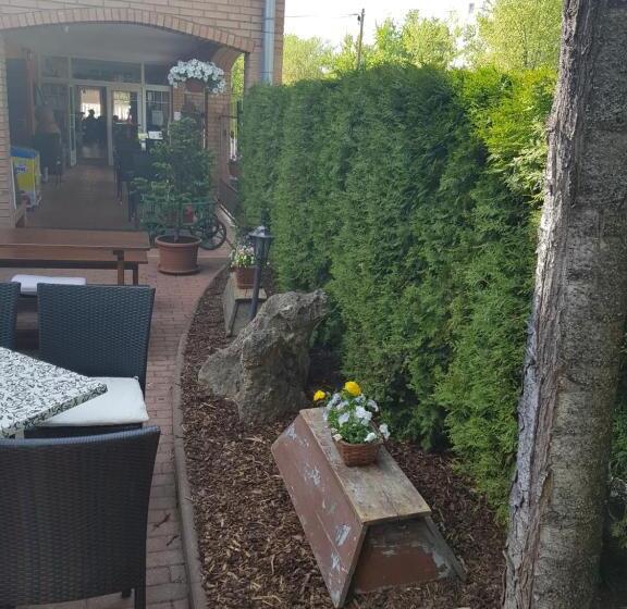 اتاق استاندارد یک نفره, Sabbia Ristorante   Reštaurácia A Ubytovanie Prievidza