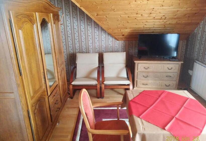 Номер Стандарт с Балконом, Jakab Ház