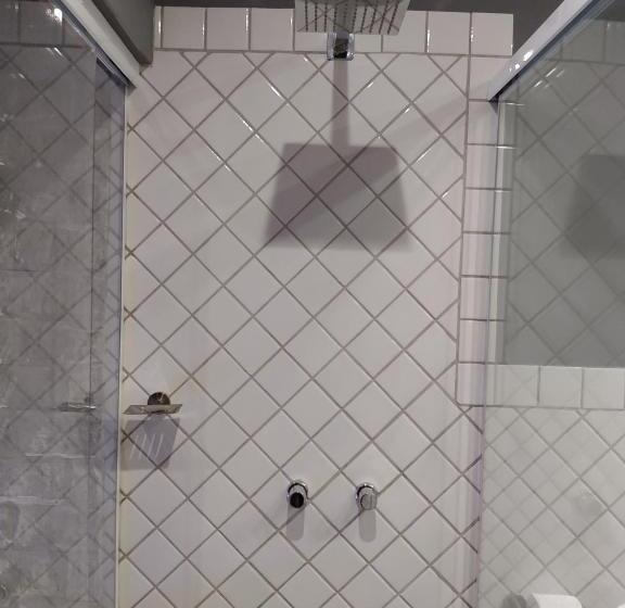 带按摩浴盆的套房, Pousada Quinta Do Alto