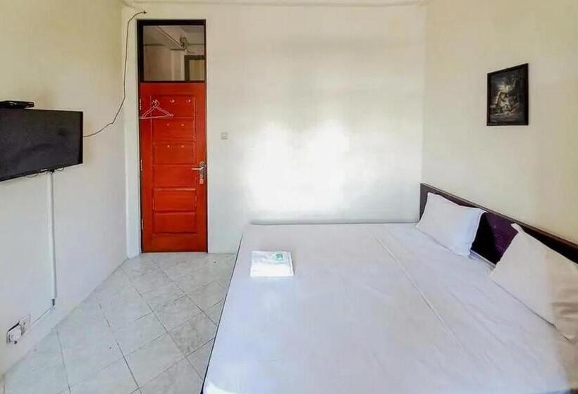 Номер Economy, Graha Ara Homestay Syariah Rsud Dr Soetomo Surabaya Mitra Reddoorz