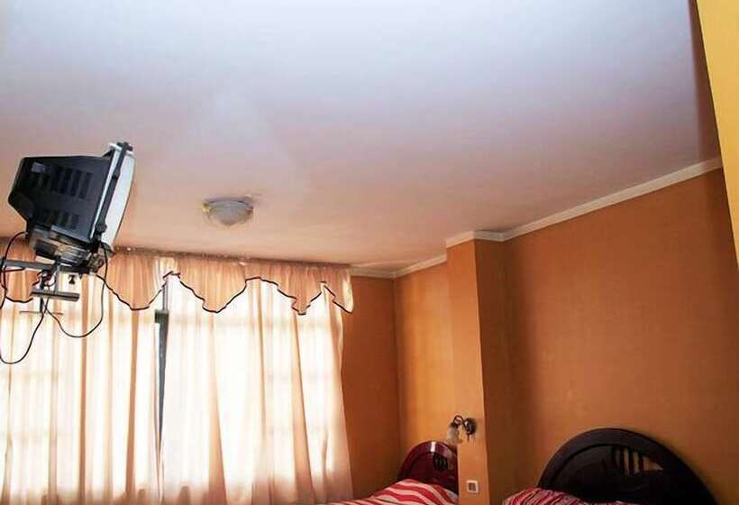 اتاق استاندارد با سرویس بهداشتی مشترک, Hostal Maya Inn